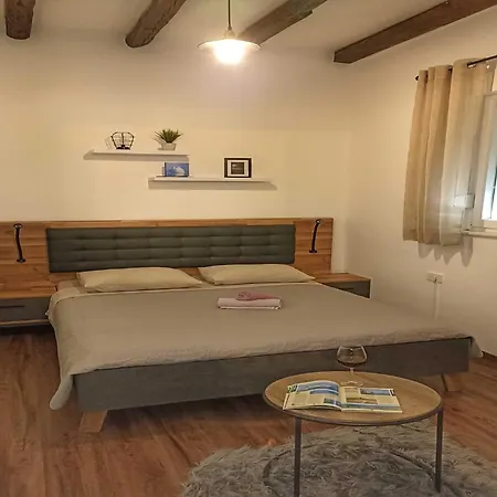Apartamento Ivan - Two Badroom With Hot Tob Šibenik